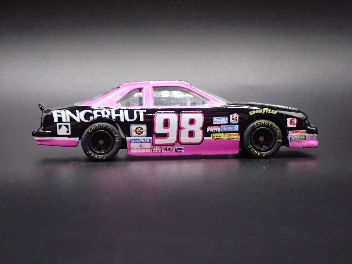 1994 94 FORD THUNDERBIRD 98 DERRIKE COPE NASCAR 1:64 SCALE DIECAST MODEL CAR