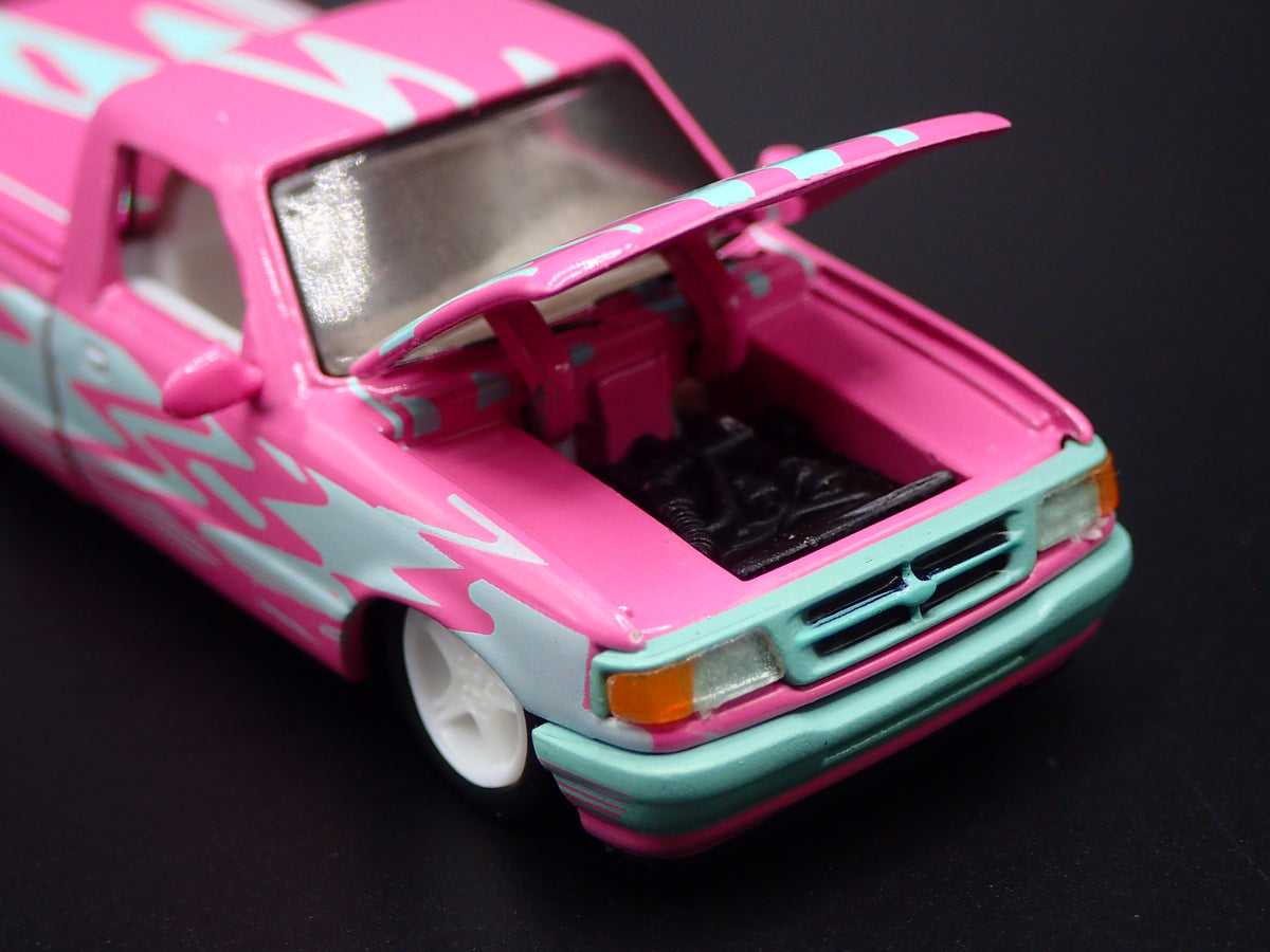 1995 95 FORD RANGER PICKUP TRUCK PINK 1:64 SCALE DIORAMA DIECAST MODEL CAR