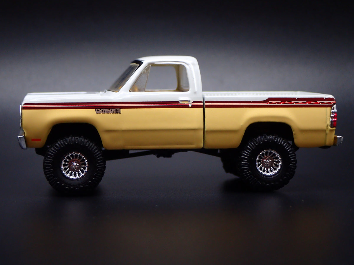 1979 79 DODGE ADVENTURER 150 PICKUP TRUCK 1/64 SCALE DIORAMA DIECAST MODEL CAR