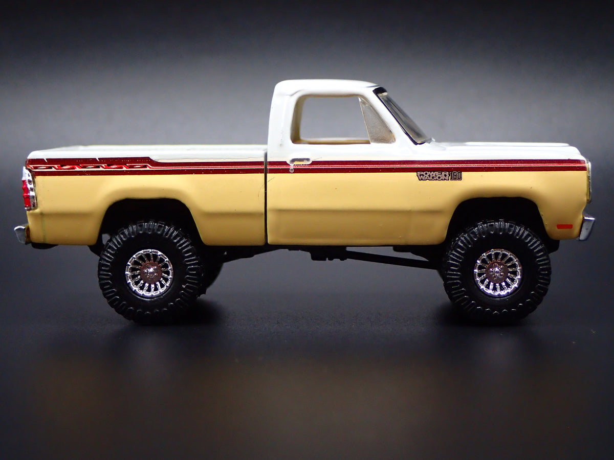 1979 79 DODGE ADVENTURER 150 PICKUP TRUCK 1/64 SCALE DIORAMA DIECAST MODEL CAR
