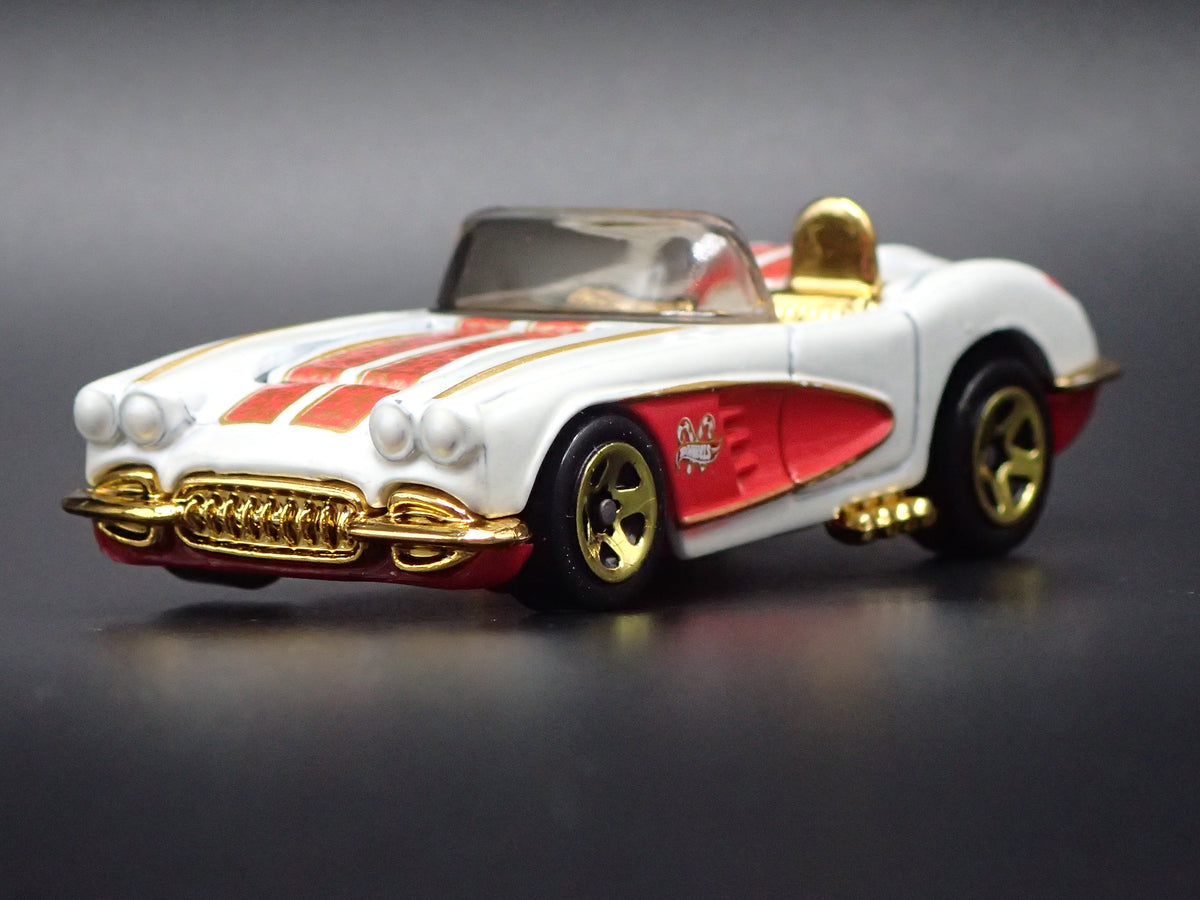 1958 58 CHEVY CHEVROLET CORVETTE CONVERTIBLE WHITE 1:64 SCALE DIECAST MODEL CAR