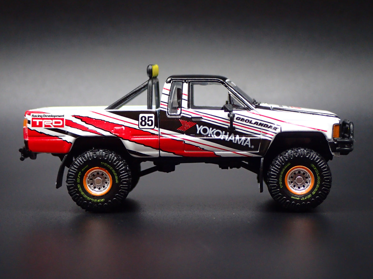 1984-1988 TOYOTA 4X4 PICKUP TRUCK YOKOHAMA 1/64 SCALE COLLECTIBLE DIECAST MODEL CAR