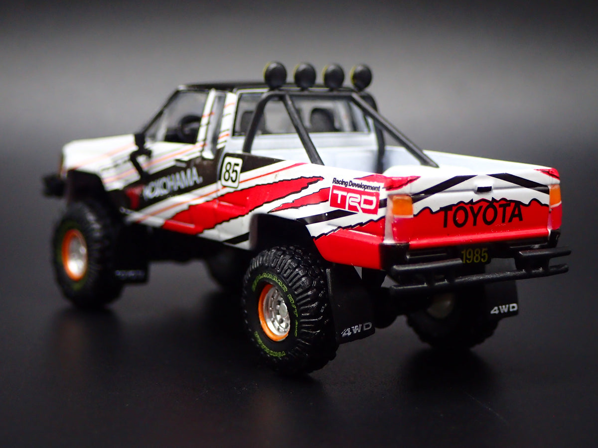 1984-1988 TOYOTA 4X4 PICKUP TRUCK YOKOHAMA 1/64 SCALE COLLECTIBLE DIECAST MODEL CAR