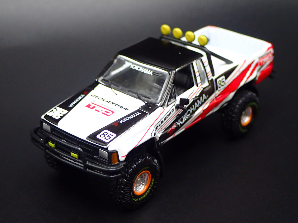 1984-1988 TOYOTA 4X4 PICKUP TRUCK YOKOHAMA 1/64 SCALE COLLECTIBLE DIECAST MODEL CAR