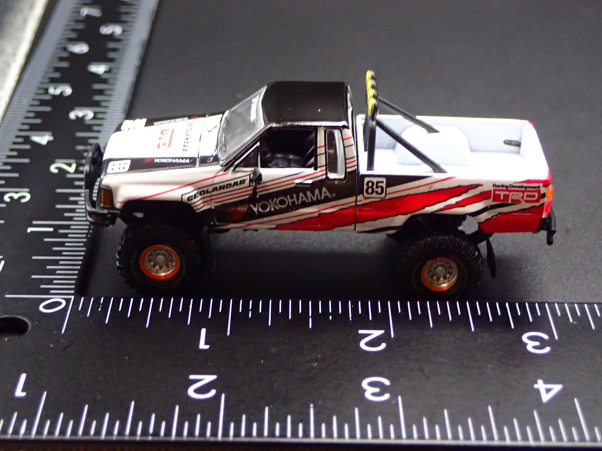 1984-1988 TOYOTA 4X4 PICKUP TRUCK YOKOHAMA 1/64 SCALE COLLECTIBLE DIECAST MODEL CAR