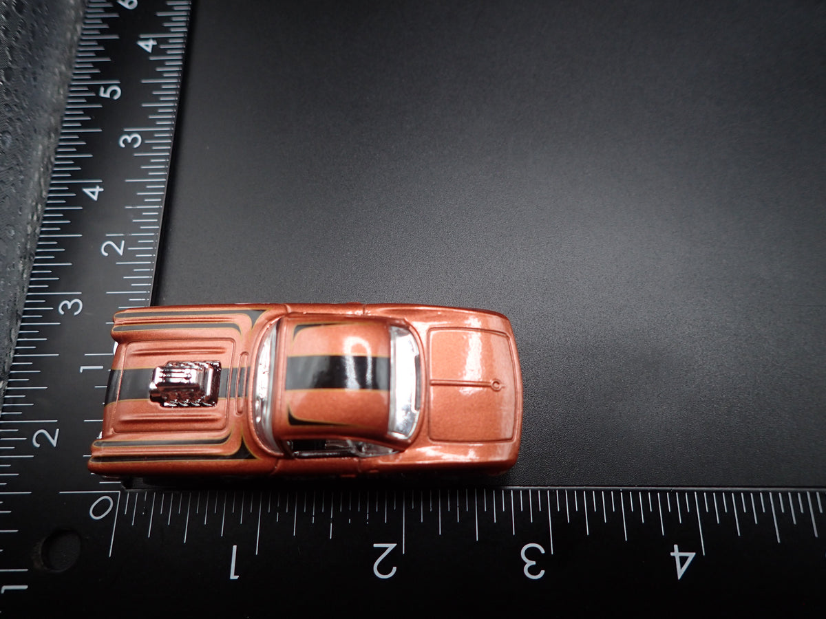 1962 62 CHEVY CHEVROLET CORVETTE GASSER MAD MOUSE NHRA 1:64 SCALE DIECAST MODEL CAR
