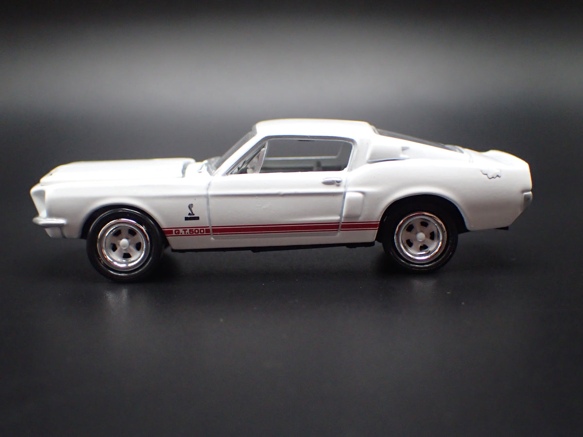 1968 68 FORD MUSTANG SHELBY GT500 1/64 COLLECTIBLE DIORAMA DIECAST MODEL CAR