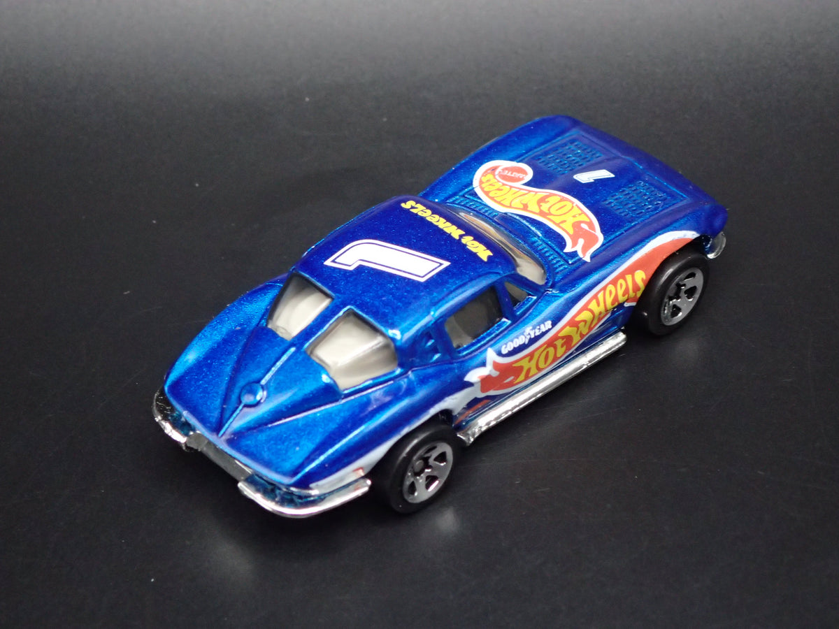 1963 63 CHEVY CHEVROLET CORVETTE SPLIT WINDOW BLUE 1/64 SCALE DIECAST MODEL CAR