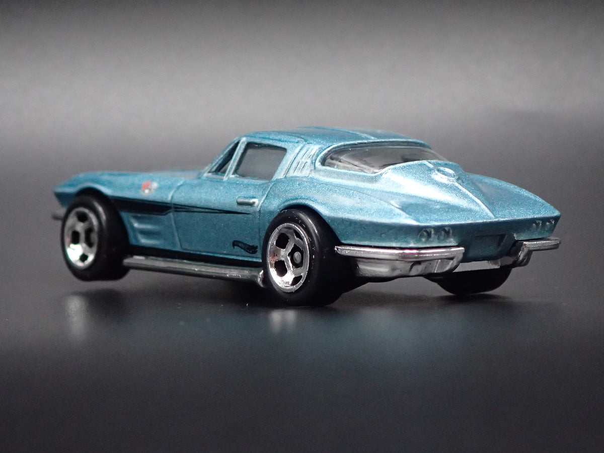 1963 63 CHEVY CHEVROLET CORVETTE SPLIT WINDOW 1/64 SCALE DIECAST MODEL CAR