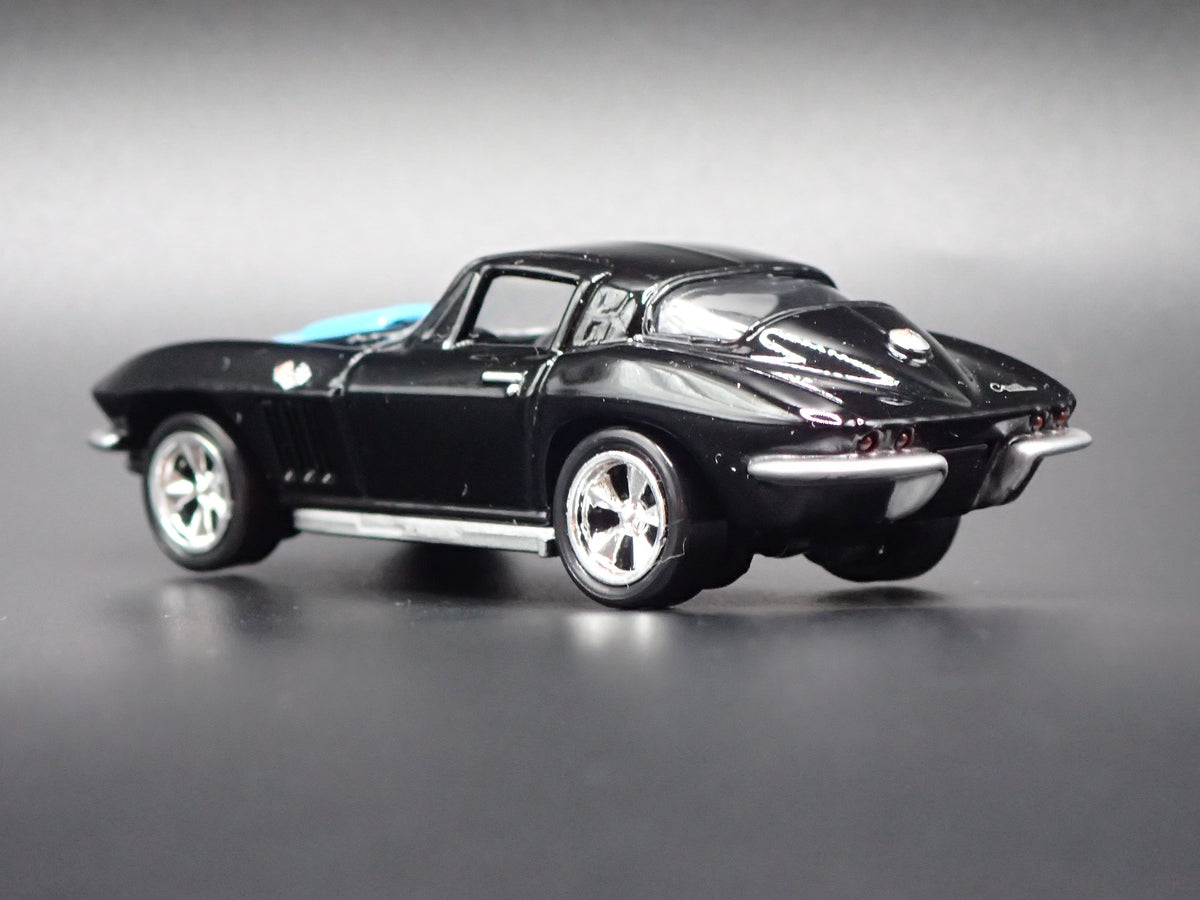 1965 65 CHEVY CHEVROLET CORVETTE BLACK 1:64 SCALE DIORAMA DIECAST MODEL CAR