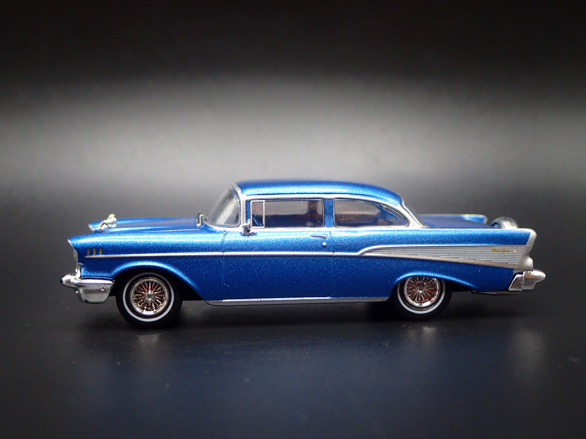 1957 57 CHEVY CHEVROLET BEL AIR SEDAN BLUE 1:64 SCALE DIORAMA DIECAST MODEL CAR