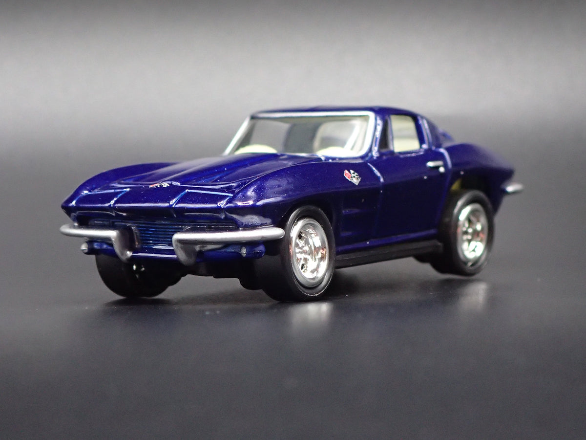 1966 66 CHEVY CHEVROLET CORVETTE BLUE 1:64 SCALE DIORAMA DIECAST MODEL CAR
