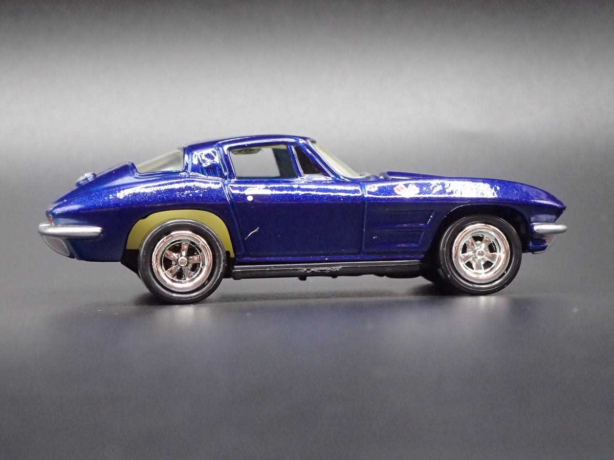 1966 66 CHEVY CHEVROLET CORVETTE BLUE 1:64 SCALE DIORAMA DIECAST MODEL CAR