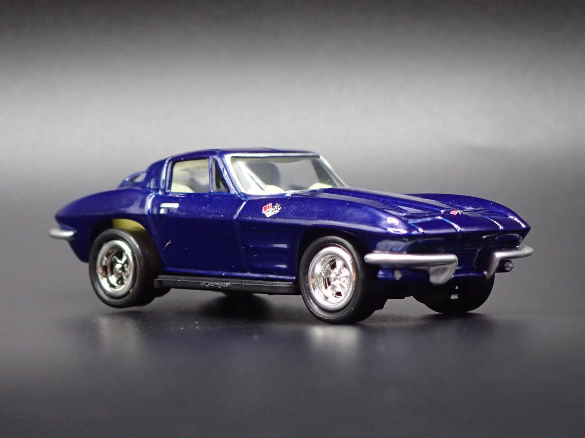 1966 66 CHEVY CHEVROLET CORVETTE BLUE 1:64 SCALE DIORAMA DIECAST MODEL CAR