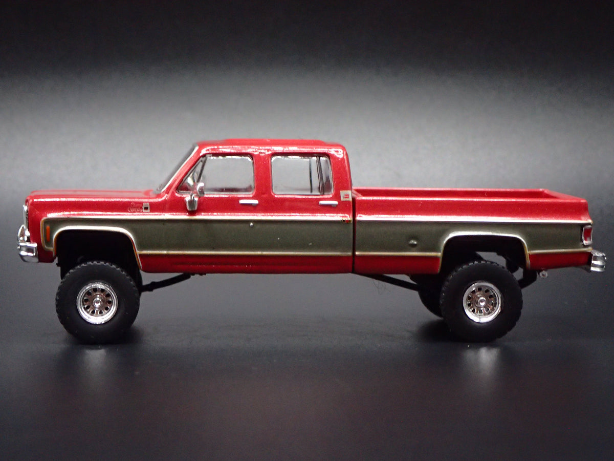 1977 77 GMC SIERRA CLASSIC K2500 CREW CAB TRUCK SQUAREBODY 1/64 SCALE DIECAST CAR