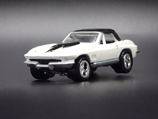 1967 67 CHEVY CHEVROLET CORVETTE ROADSTER 1/64 SCALE DIORAMA DIECAST MODEL CAR-Burning Rubber Toy Company