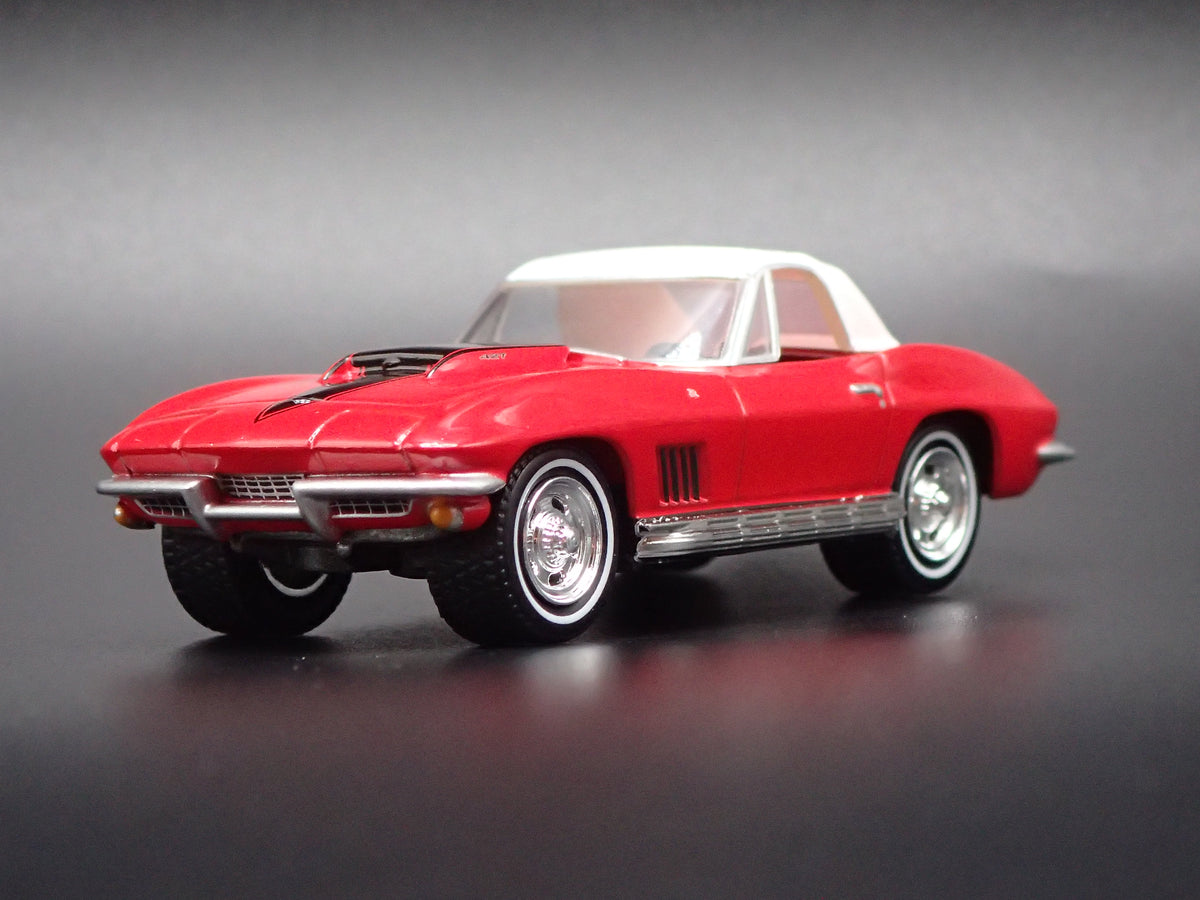1967 67 CHEVY CHEVROLET CORVETTE 427 /435 RED 1/64 SCALE DIECAST MODEL CAR