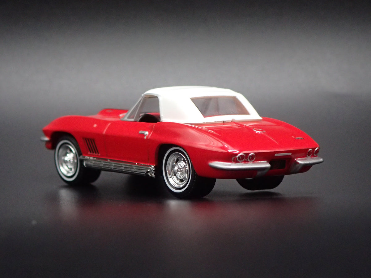1967 67 CHEVY CHEVROLET CORVETTE 427 /435 RED 1/64 SCALE DIECAST MODEL CAR