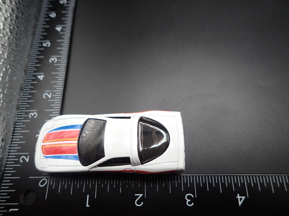1997 97 C5 CHEVY CHEVROLET CORVETTE WHITE 1:64 SCALE DIORAMA DIECAST MODEL CAR