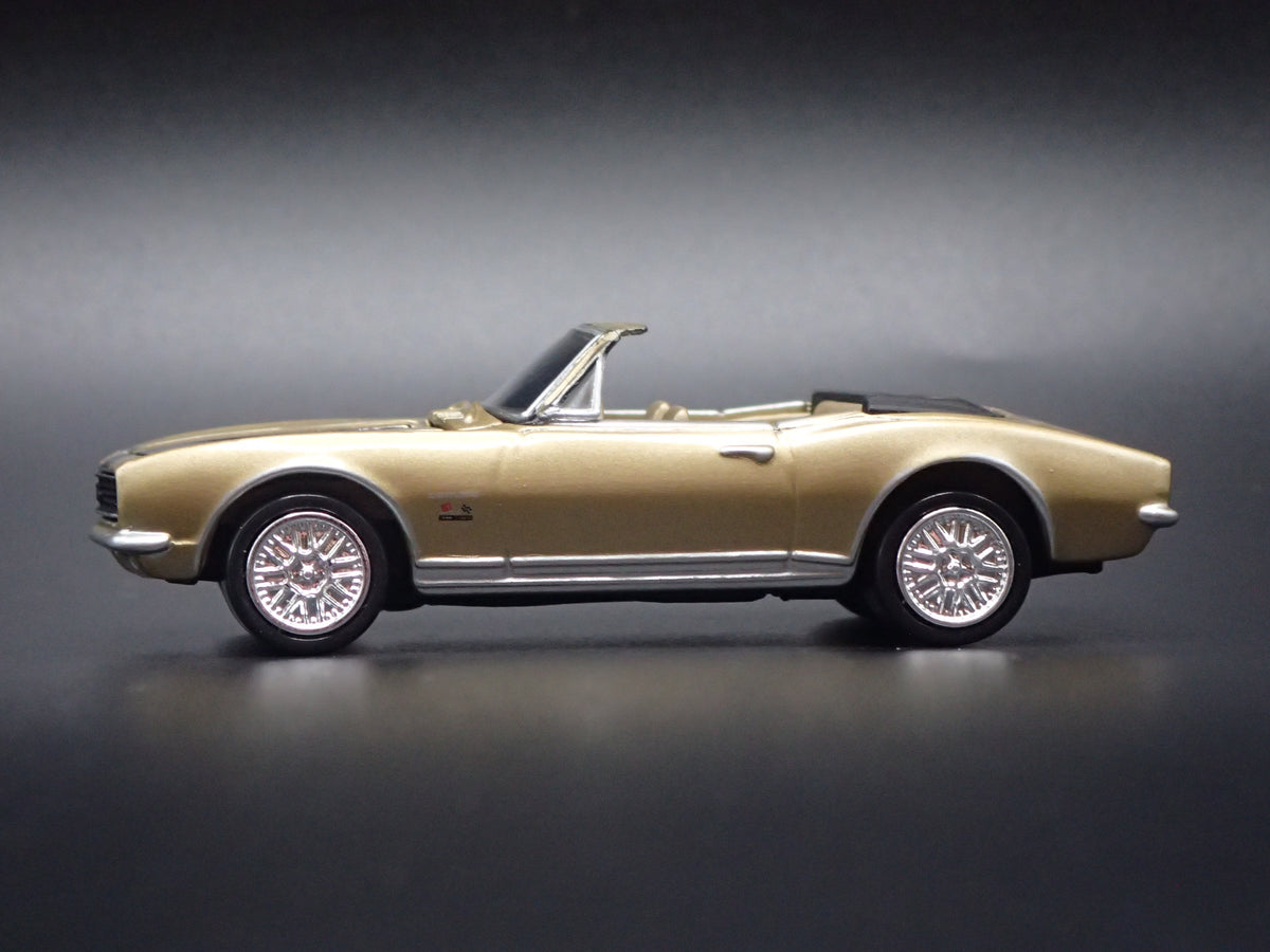 1967 67 CHEVY CHEVROLET CAMARO CONVERTIBLE GOLD 1/64 SCALE DIECAST MODEL CAR