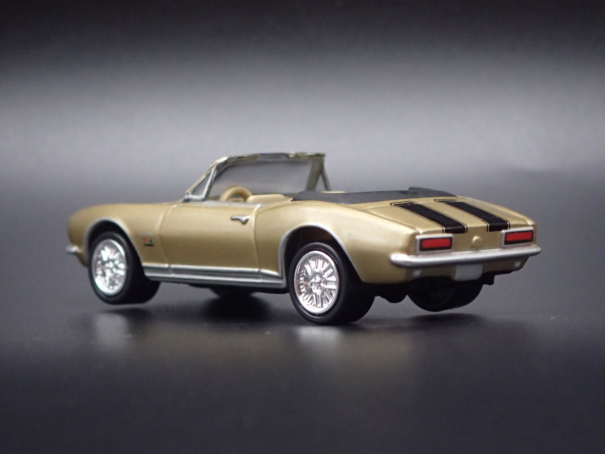 1967 67 CHEVY CHEVROLET CAMARO CONVERTIBLE GOLD 1/64 SCALE DIECAST MODEL CAR