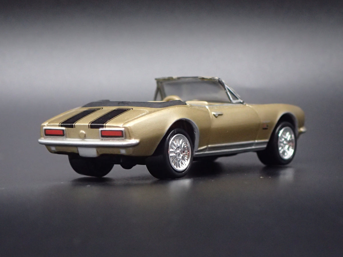 1967 67 CHEVY CHEVROLET CAMARO CONVERTIBLE GOLD 1/64 SCALE DIECAST MODEL CAR