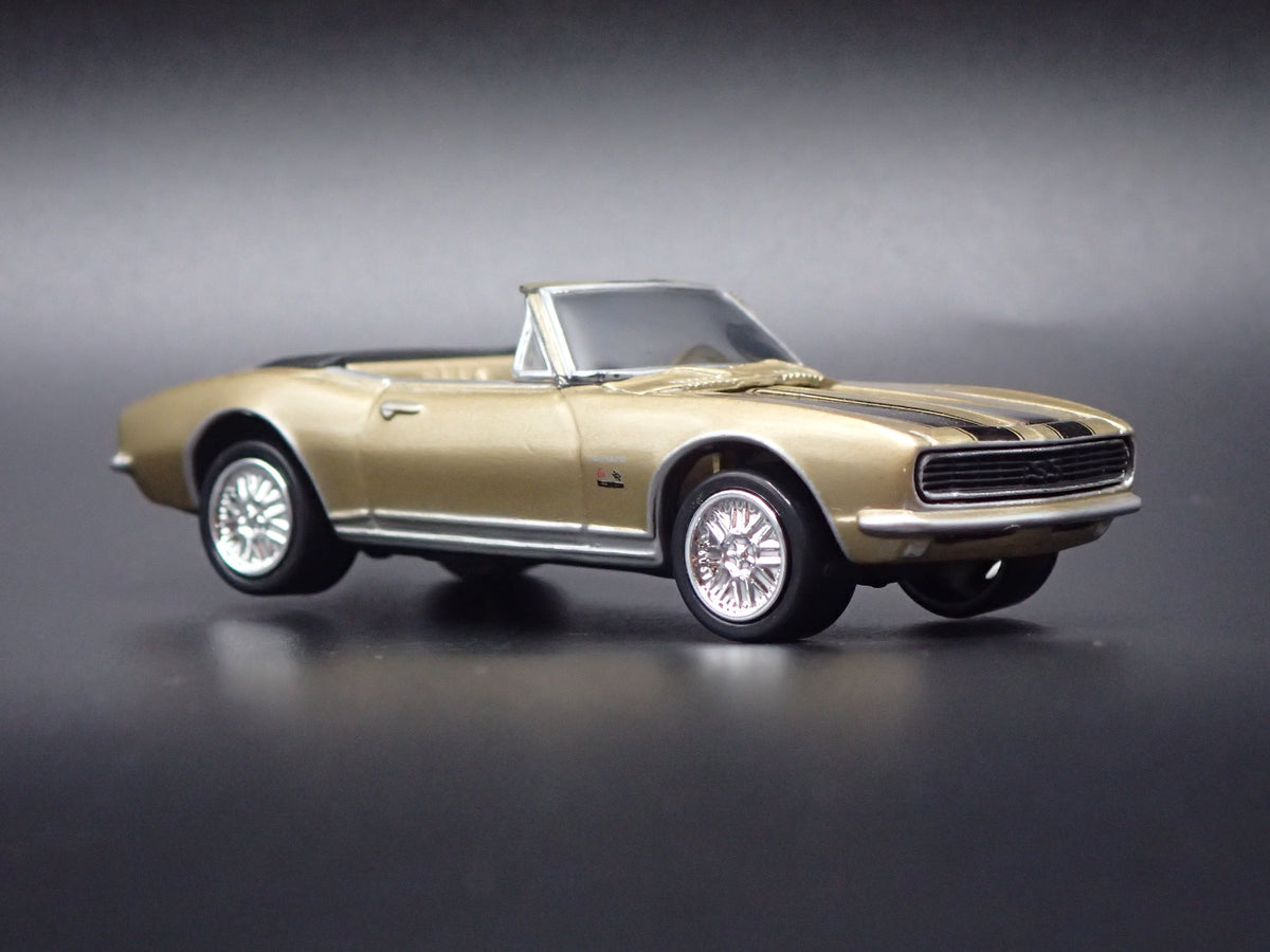 1967 67 CHEVY CHEVROLET CAMARO CONVERTIBLE GOLD 1/64 SCALE DIECAST MODEL CAR