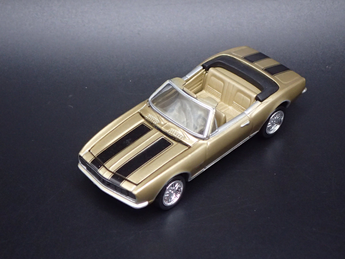 1967 67 CHEVY CHEVROLET CAMARO CONVERTIBLE GOLD 1/64 SCALE DIECAST MODEL CAR