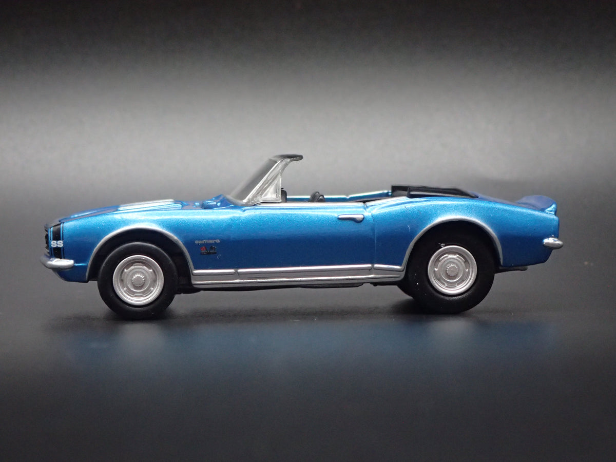 1967 67 CHEVY CHEVROLET CAMARO CONVERTIBLE RS/SS 1/64 SCALE DIECAST MODEL CAR