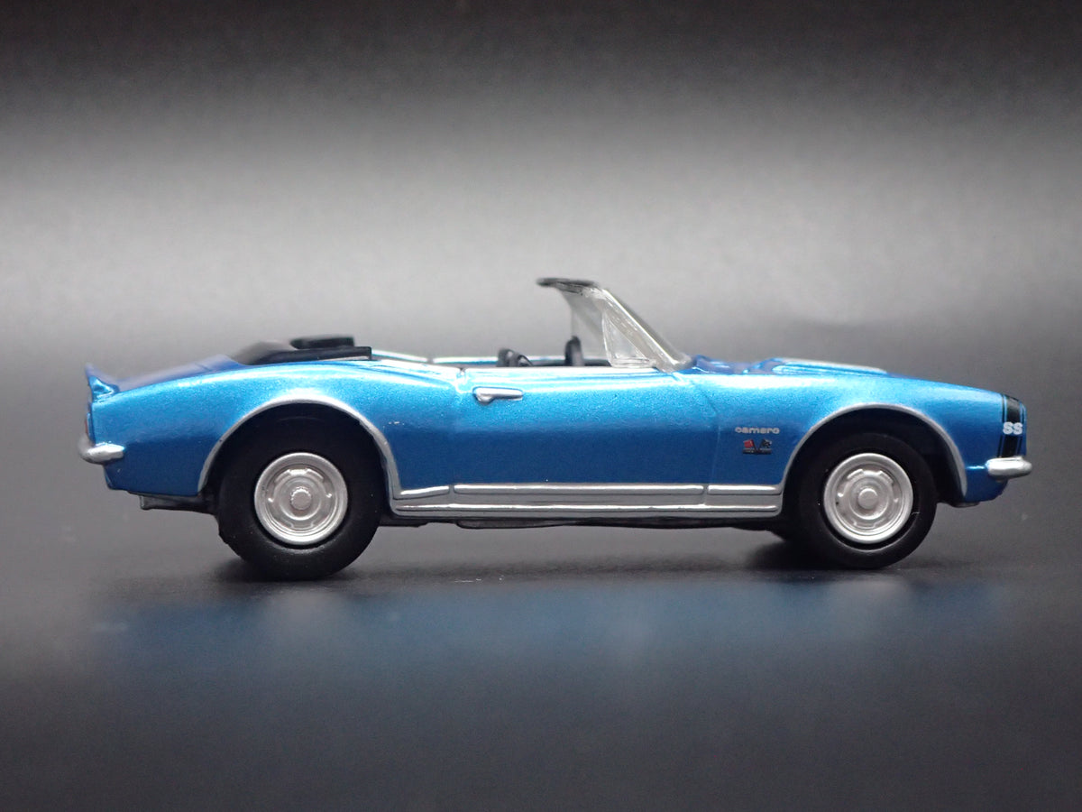 1967 67 CHEVY CHEVROLET CAMARO CONVERTIBLE RS/SS 1/64 SCALE DIECAST MODEL CAR