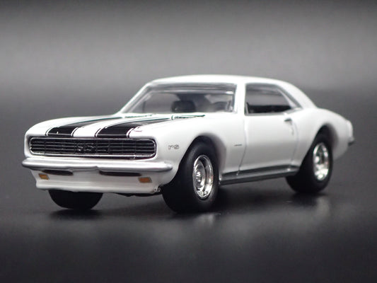 1967 67 CHEVY CHEVROLET CAMARO Z28 WHITE 1:64 SCALE DIORAMA DIECAST MODEL CAR-Burning Rubber Toy Company