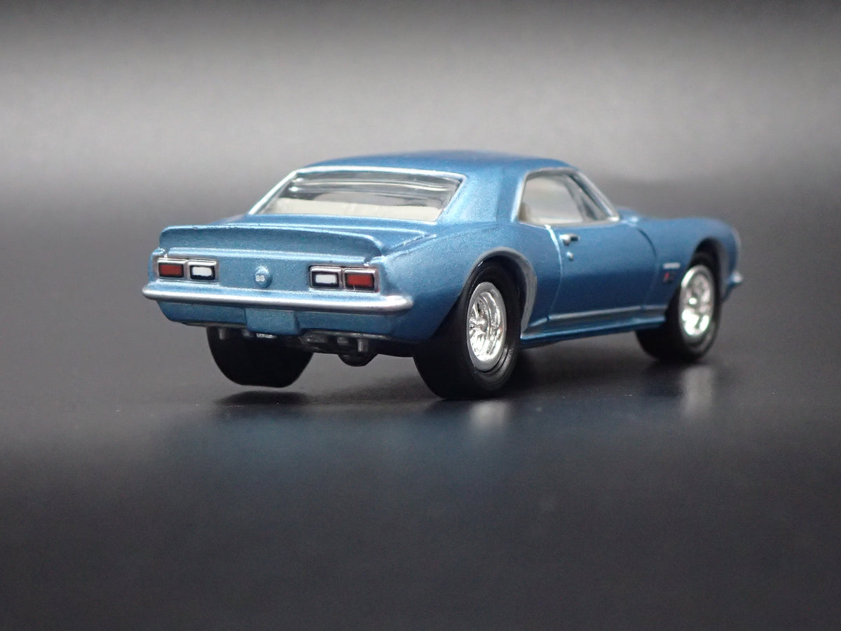 1967 67 CHEVY CHEVROLET CAMARO RS/SS 396 1:64 SCALE DIORAMA DIECAST MODEL CAR