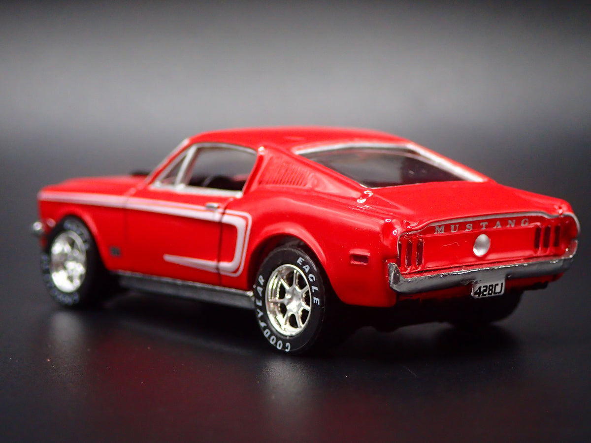1968 68 FORD MUSTANG GT FASTBACK RED 1:64 SCALE DIORAMA DIECAST MODEL CAR