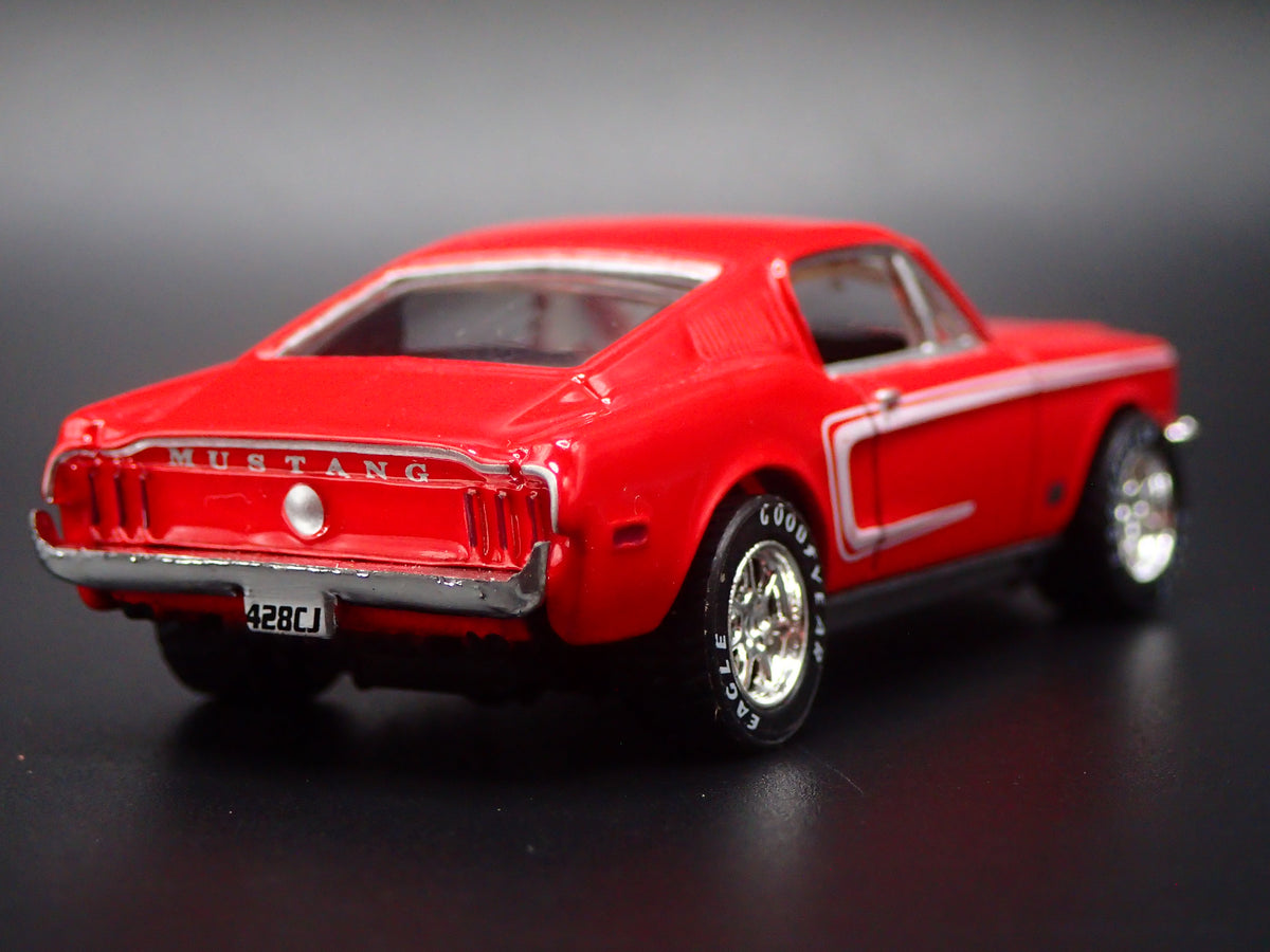 1968 68 FORD MUSTANG GT FASTBACK RED 1:64 SCALE DIORAMA DIECAST MODEL CAR