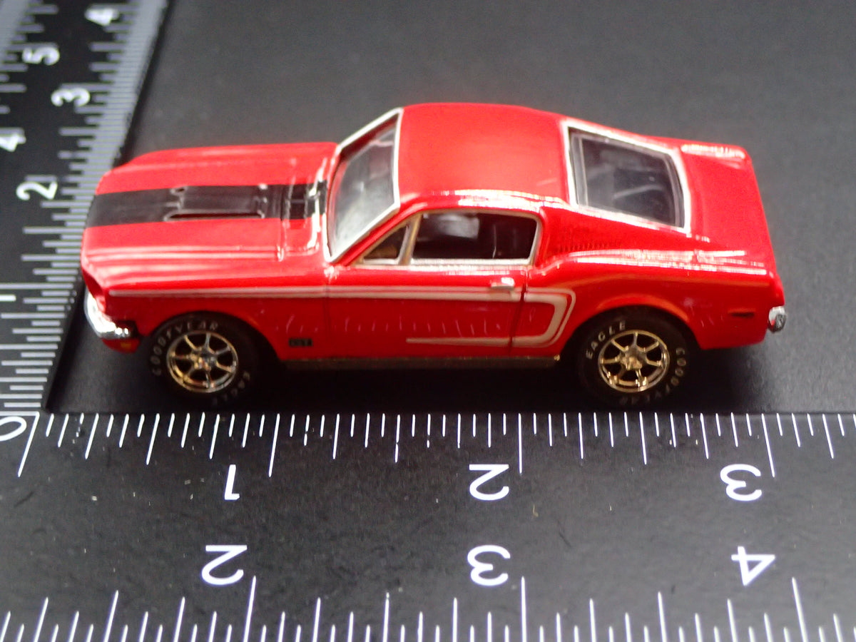 1968 68 FORD MUSTANG GT FASTBACK RED 1:64 SCALE DIORAMA DIECAST MODEL CAR