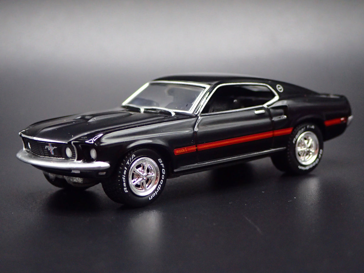 1969 69 FORD MUSTANG MACH 1 FASTBACK BLACK 1/64 SCALE DIECAST MODEL CAR