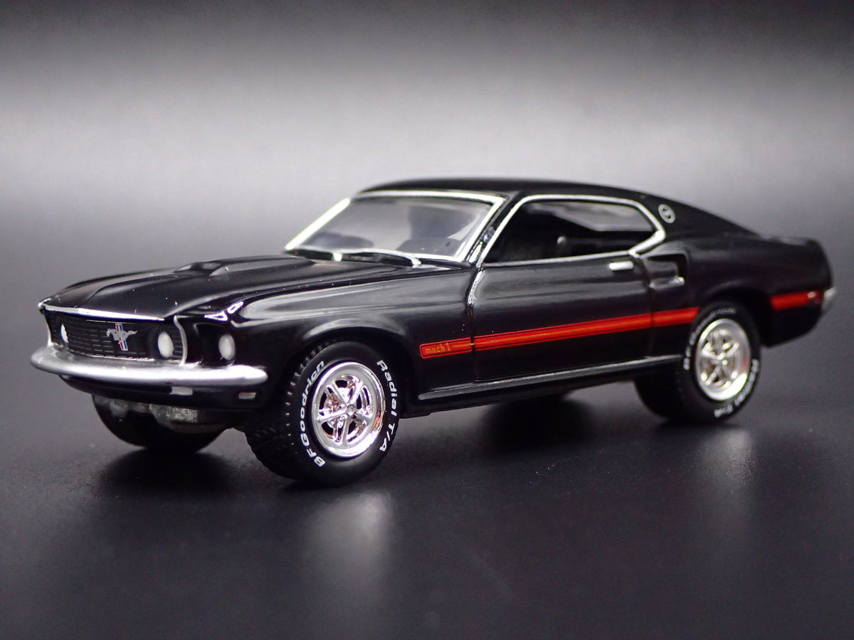 1969 69 FORD MUSTANG MACH 1 FASTBACK BLACK 1/64 SCALE DIECAST MODEL CAR