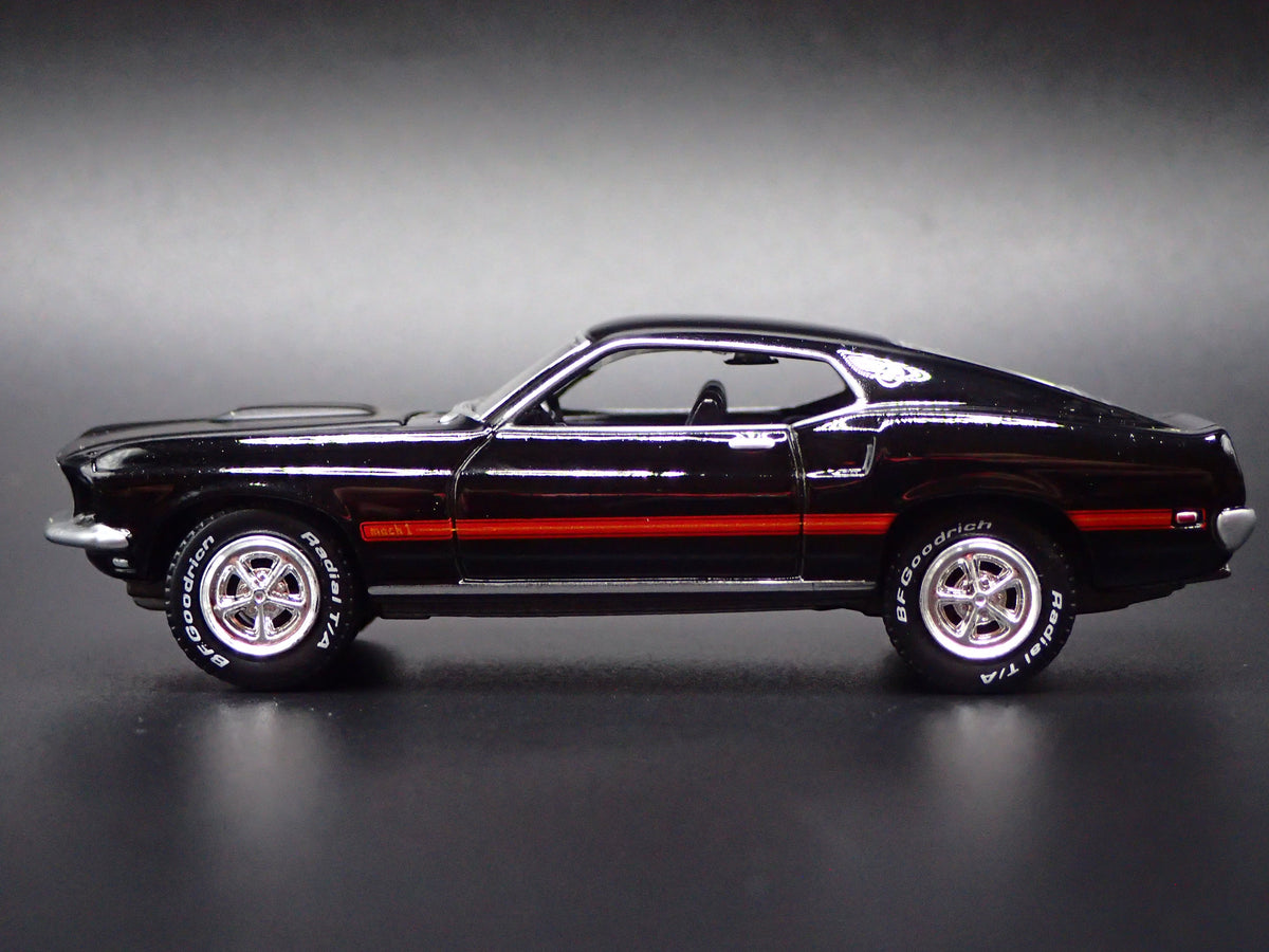 1969 69 FORD MUSTANG MACH 1 FASTBACK BLACK 1/64 SCALE DIECAST MODEL CAR