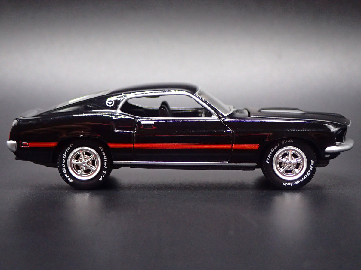 1969 69 FORD MUSTANG MACH 1 FASTBACK BLACK 1/64 SCALE DIECAST MODEL CAR