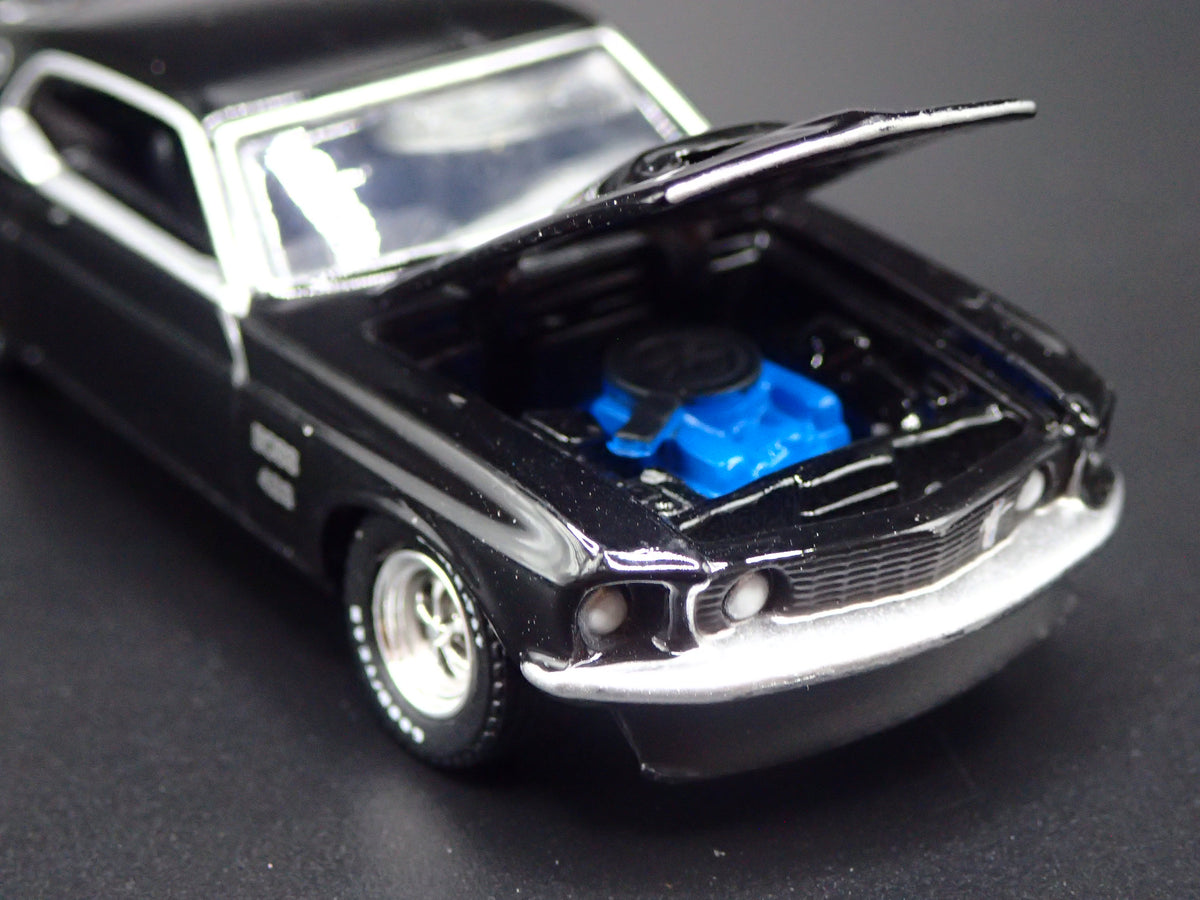 1969 69 FORD MUSTANG BOSS 429 FASTBACK 1/64 SCALE COLLECTIBLE DIECAST MODEL CAR