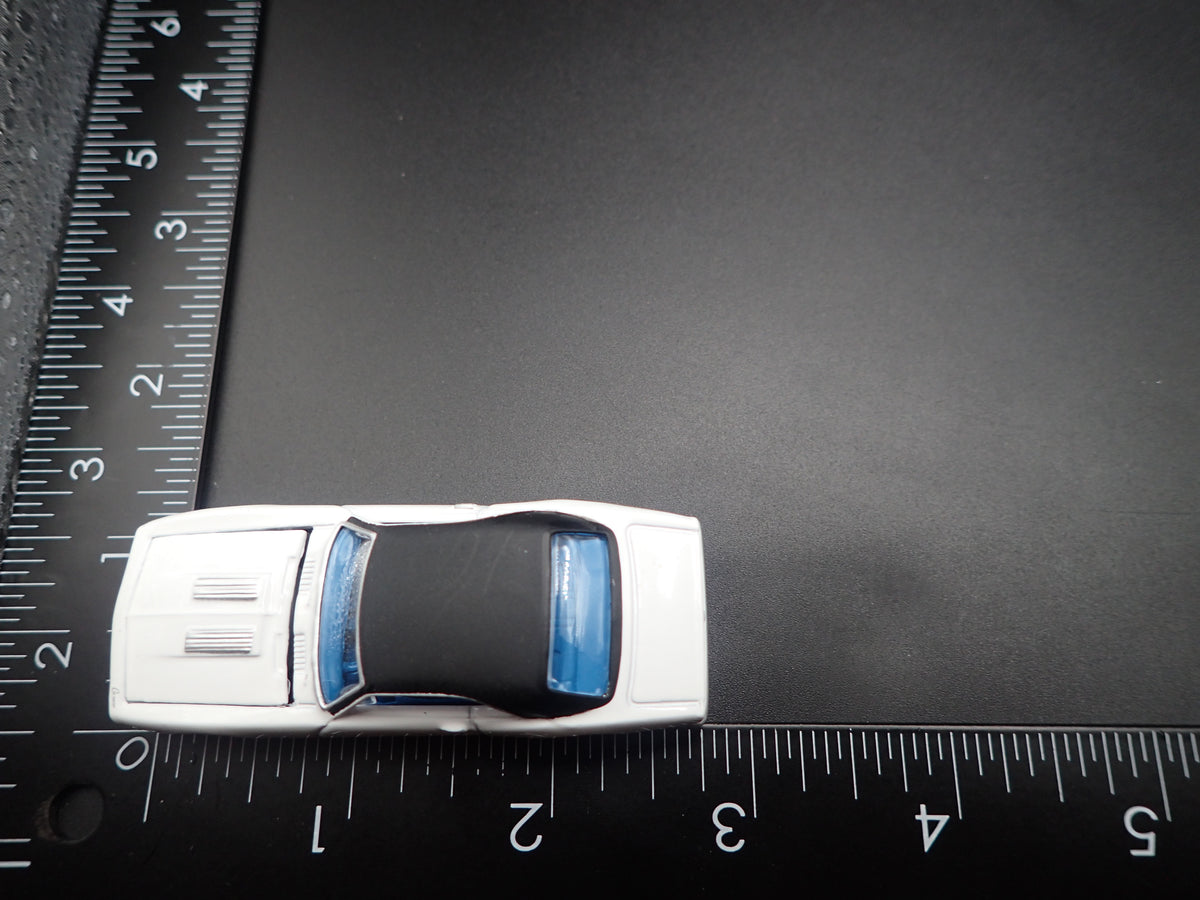 1968 68 CHEVY CHEVROLET CAMARO SS 396 WHITE 1:64 SCALE DIECAST MODEL CAR
