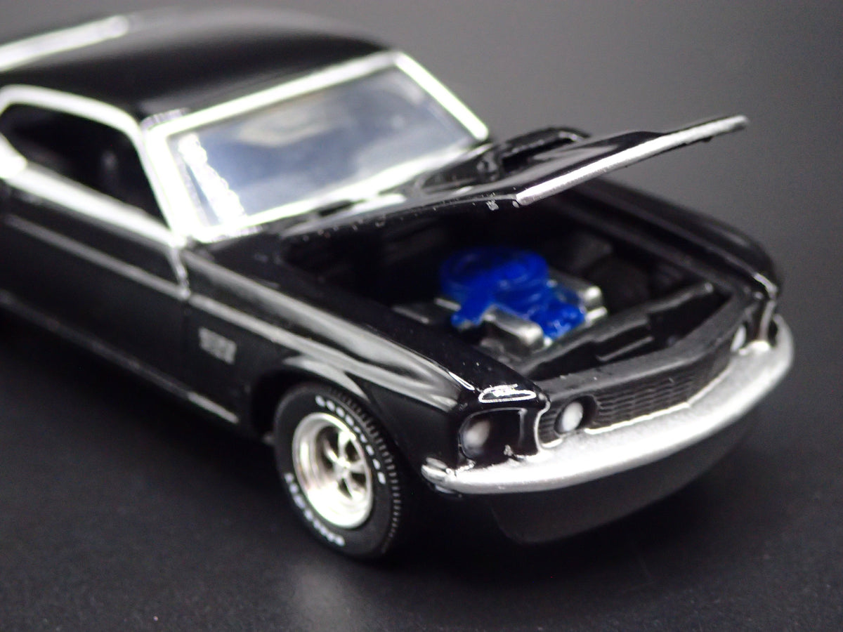 1969 69 FORD MUSTANG BOSS 429 FASTBACK 1/64 SCALE COLLECTIBLE DIECAST MODEL CAR