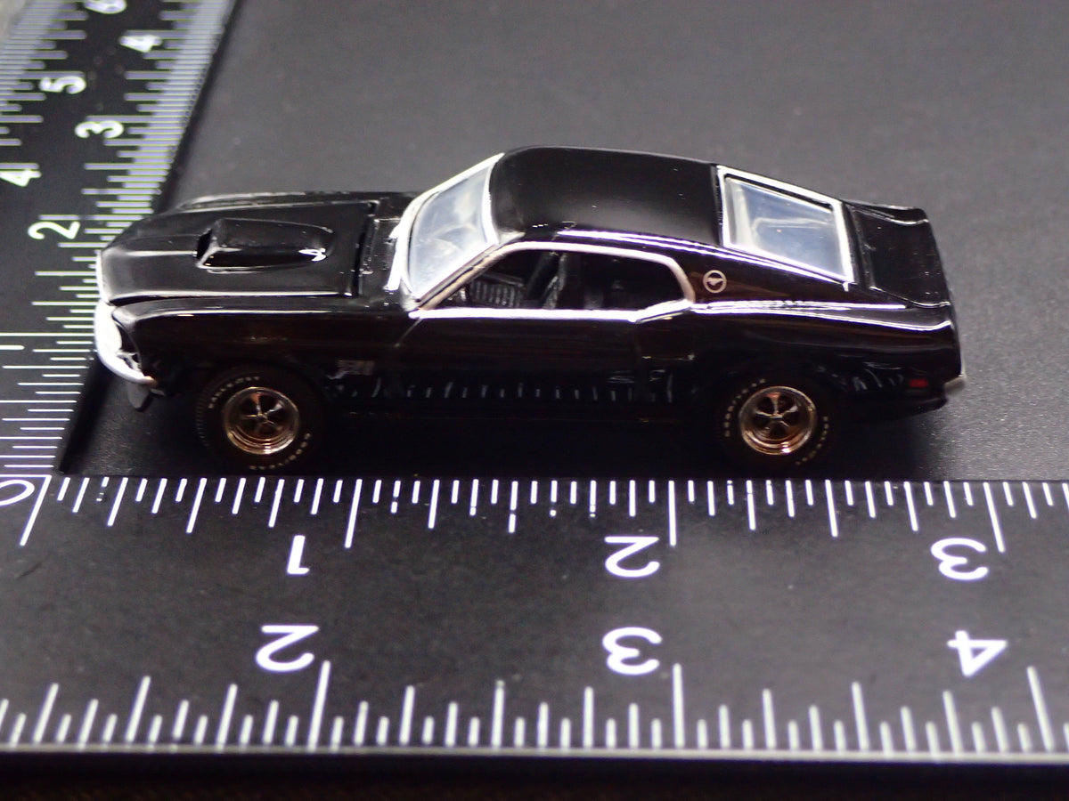 1969 69 FORD MUSTANG BOSS 429 FASTBACK 1/64 SCALE COLLECTIBLE DIECAST MODEL CAR