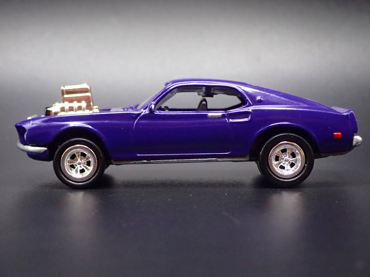 1969 69 FORD MUSTANG MACH 1 FASTBACK PURPLE 1/64 SCALE DIECAST MODEL CAR