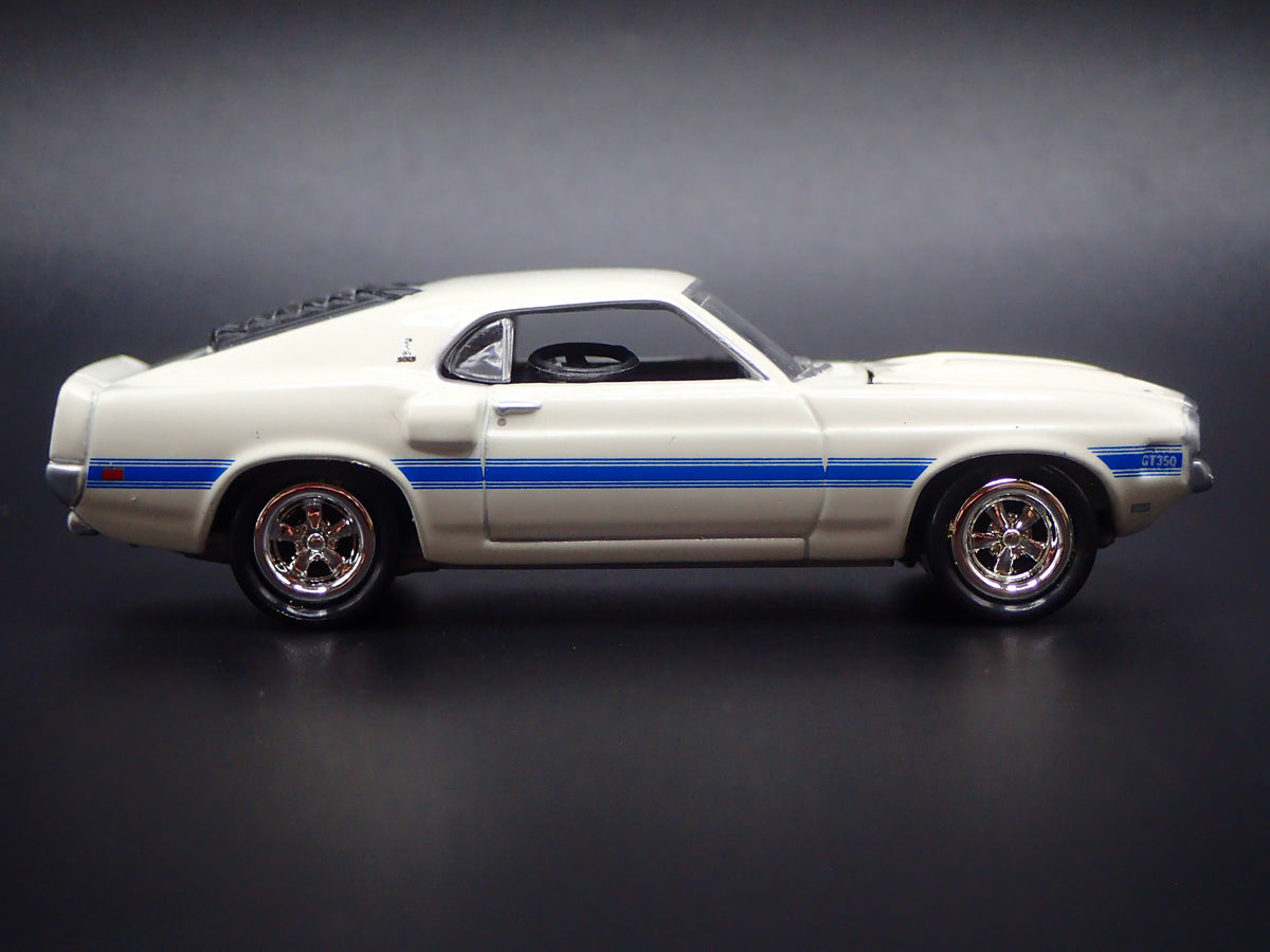 1969 69 FORD MUSTANG SHELBY GT350 FASTBACK WHITE 1/64 SCALE DIECAST MODEL CAR