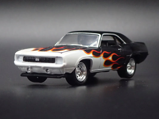 1969 69 CHEVY CHEVROLET CAMARO SS 1:64 SCALE DIORAMA DIECAST MODEL CAR-Burning Rubber Toy Company