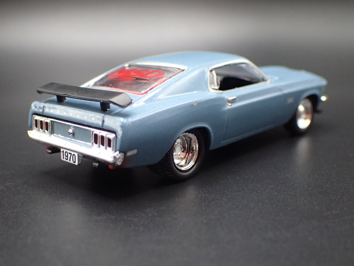 1970 70 FORD MUSTANG FASTBACK BLUE 1:64 SCALE DIORAMA DIECAST MODEL CAR