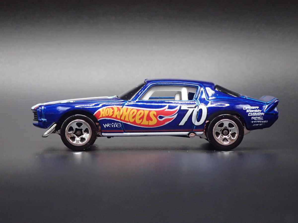 1970 70 CHEVY CHEVROLET CAMARO BLUE 1/64 SCALE DIORAMA DIECAST MODEL CAR