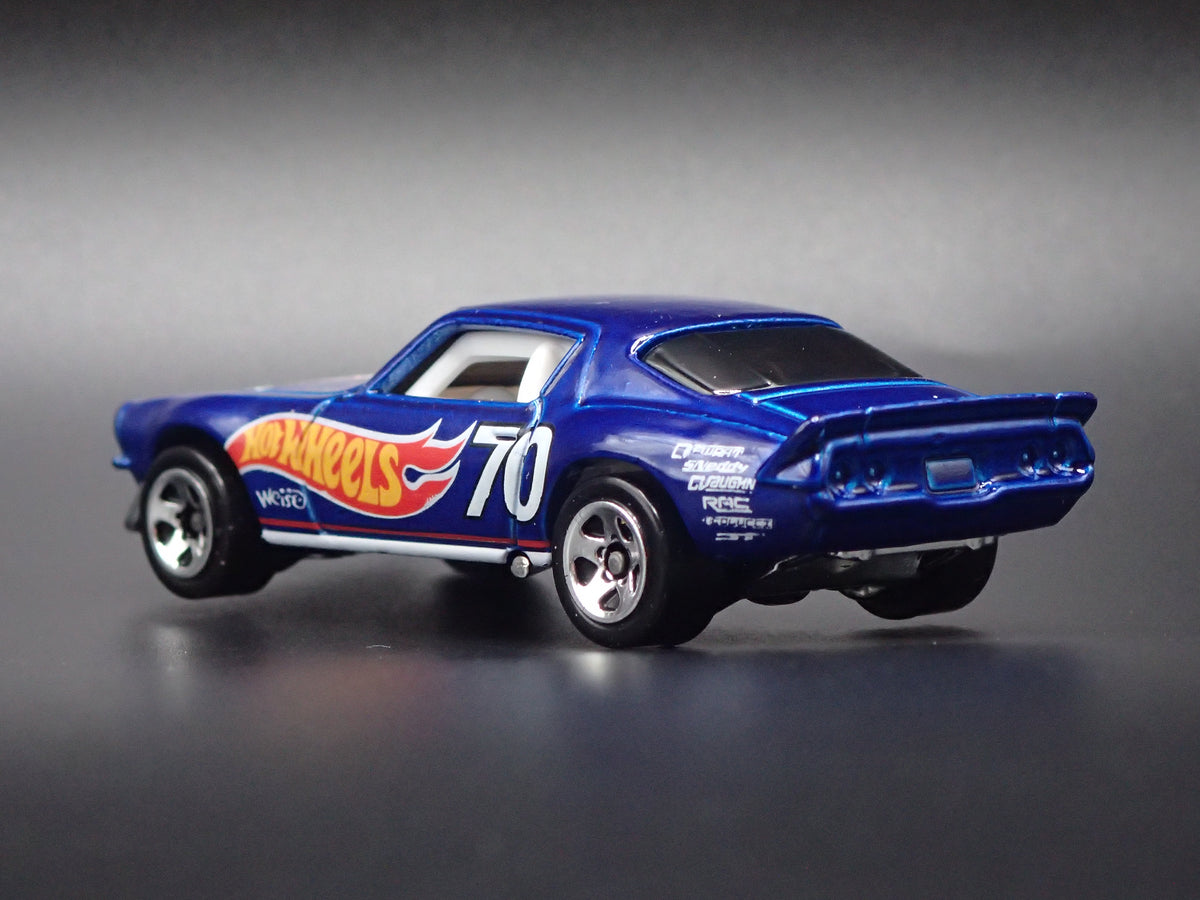 1970 70 CHEVY CHEVROLET CAMARO BLUE 1/64 SCALE DIORAMA DIECAST MODEL CAR