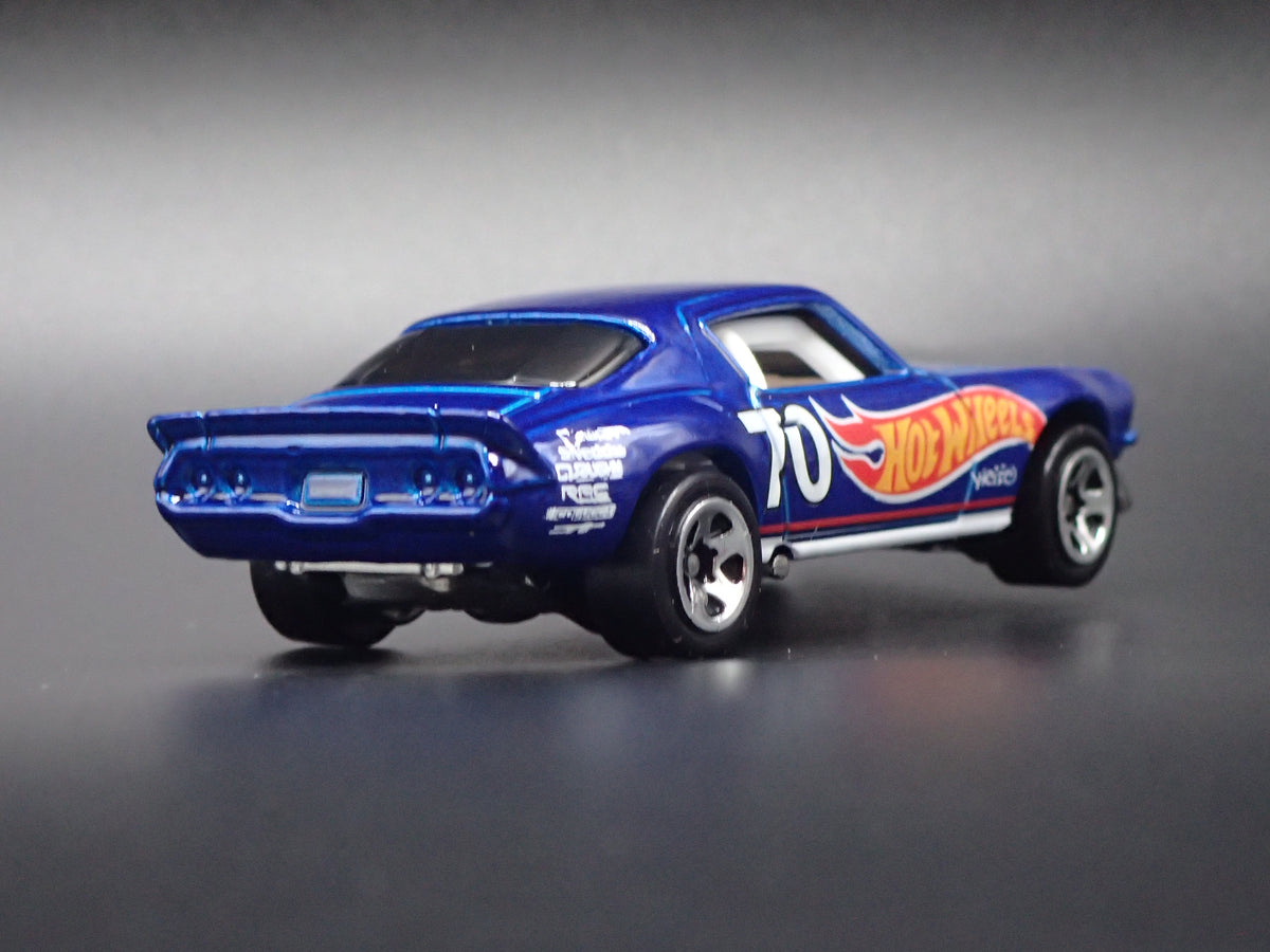 1970 70 CHEVY CHEVROLET CAMARO BLUE 1/64 SCALE DIORAMA DIECAST MODEL CAR